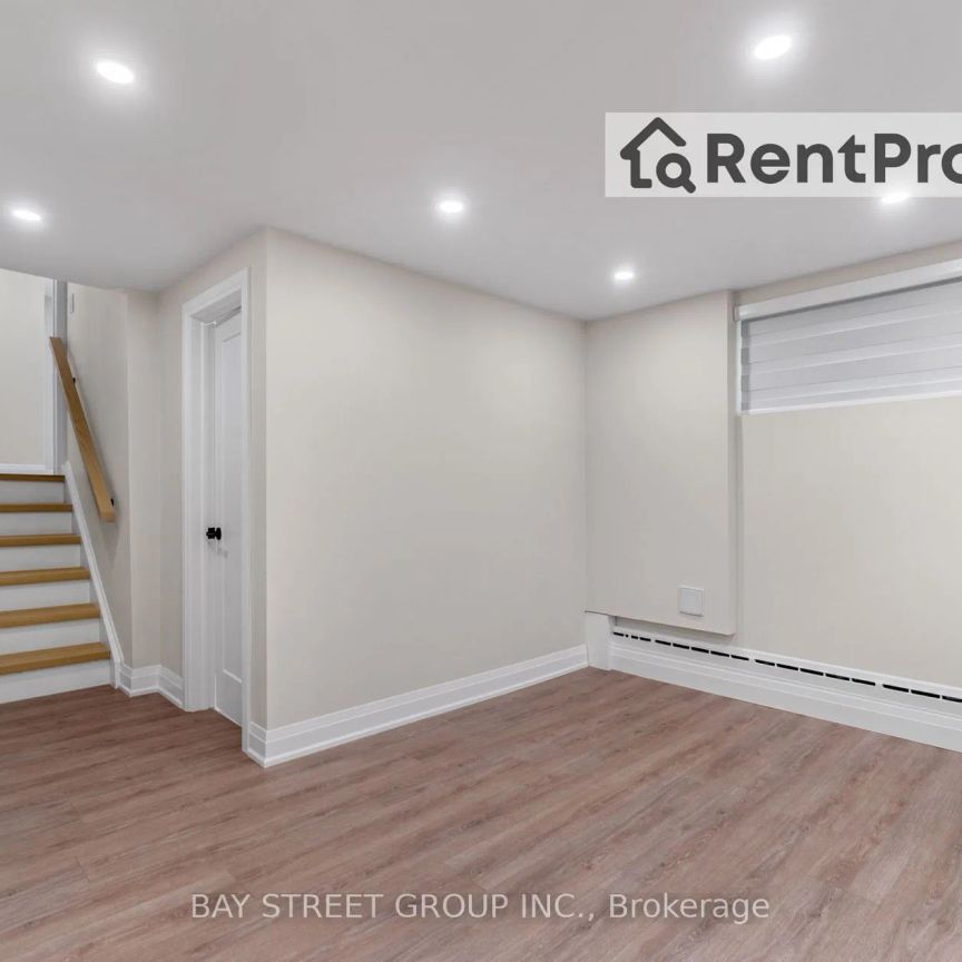 Detached Home For Lease | W9231450 - Photo 1