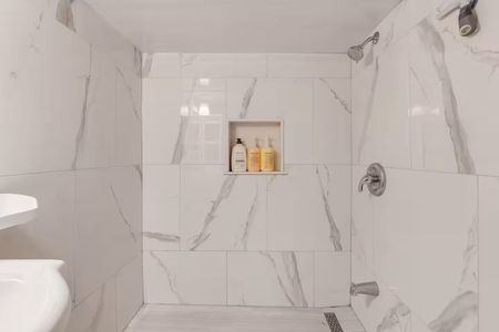 For Lease - 15 Ferrier Avenue Unit# Main Fl, Toronto, Ontario - Photo 4