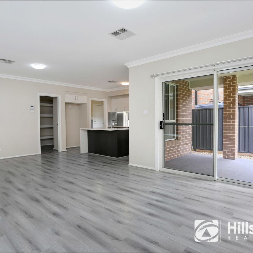 Modern Family Home in Prime Marsden Park Location - Photo 1