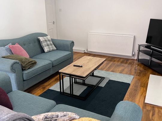 3 Bed Semi-Detached House, Sandon Street, NG7 - Photo 1