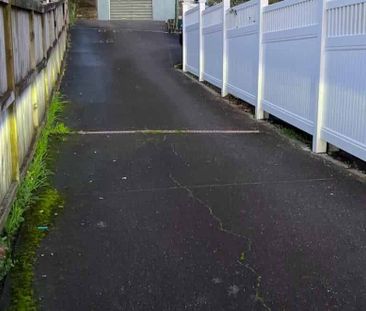 Central Family Home! - Photo 2