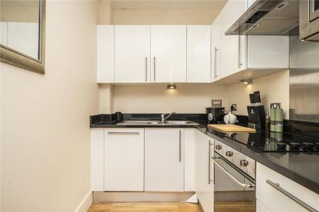 Studio to rent - Photo 5