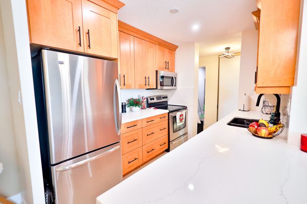 For Lease - 45 Pond Mills Road Unit# 1504, London South, Ontario - Photo 1