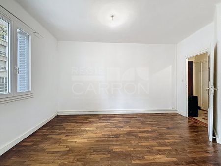 LYON 7 - T 2 - Photo 3