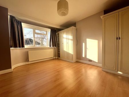 3 bedroom semi-detached house to rent - Photo 5