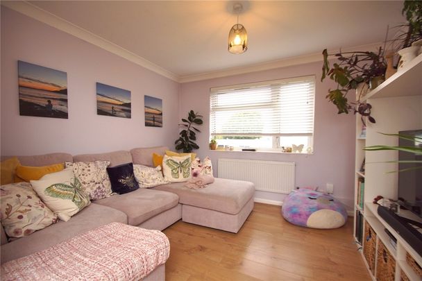 2 bed First Floor Flat for rent - Photo 1