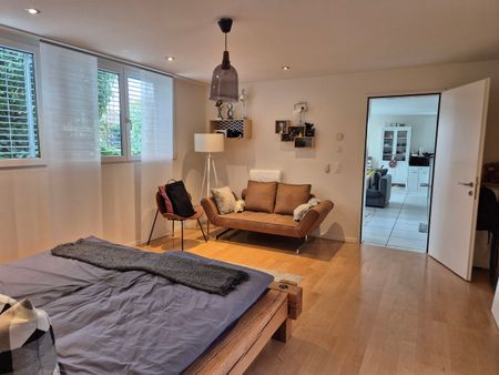 Garden apartment in a beautiful and sunny location - Photo 5