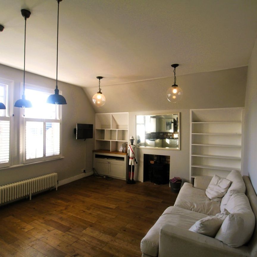 2 Bed Flat, Ambleside Avenue, SW16 - Photo 1