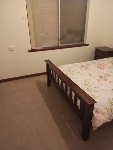 Bassendean - Photo 5