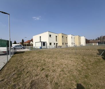 Moderne 2-Zi -Wohnung mit Garten - Photo 1