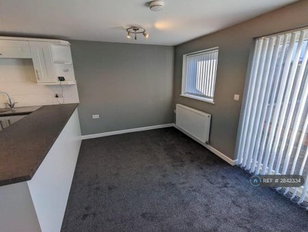 1 bedroom flat to rent - Photo 5