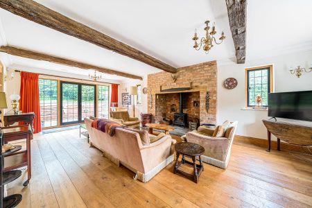 5 bedroom country house to rent - Photo 2