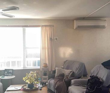 4 Bedroom Family Home In Coastal Beach Haven - Photo 1