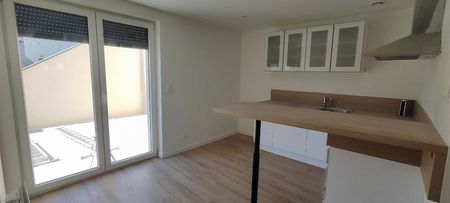 Appartement à louer F3 à Woustviller - Photo 3