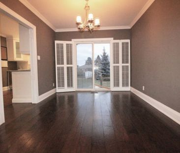 For Lease - 382 Walton Street, Oakville, Ontario - Photo 3