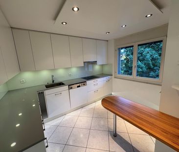***Helle 4.5-Zimmer-Wohnung mit Balkon*** - Photo 3