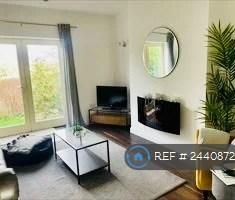 1 bedroom end of terrace house to rent - Photo 2