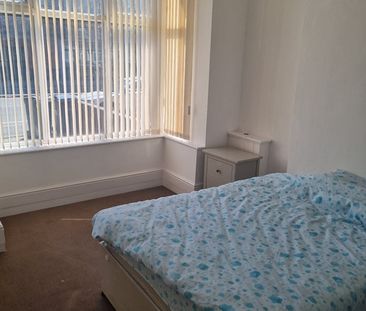 Room in a Shared House, Showell Green Lane, B11 - Photo 1