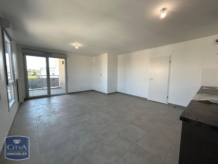 Location Appartement 3 pièces 66m² ST PRIEST 69800 - Photo 5