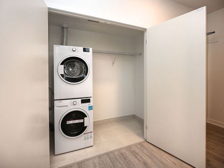 For Lease - 2495 Eglinton Avenue Unit# 704, Mississauga, Ontario - Photo 5