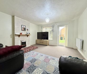 Stanier Avenue, Coundon, CV1 - Photo 1