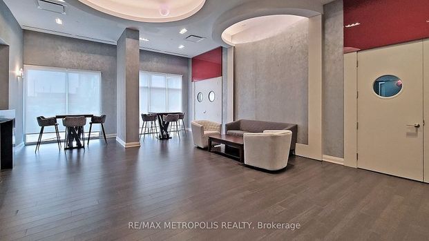 For Lease - 20 Meadowglen Place Unit# 723, Toronto, Ontario - Photo 1