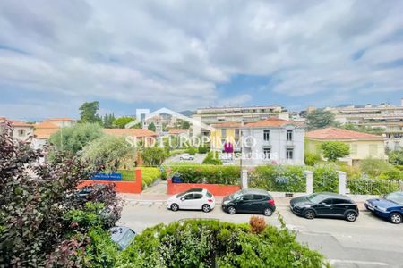 LOCATION MEUBLEE 3 pièces terrasse balcon NICE Cimiez - Photo 3