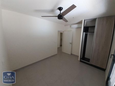 Location Appartement 3 pièces 73m² ST DENIS 97400 - Photo 2