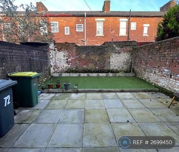 2 bedroom terraced house to rent - Photo 1