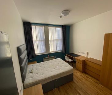 Room in a Shared Flat, Slater Street, L1 - Photo 1