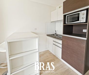 Location Appartement 1 pièce 18m² LA ROCHE SUR YON 85000 - Photo 3