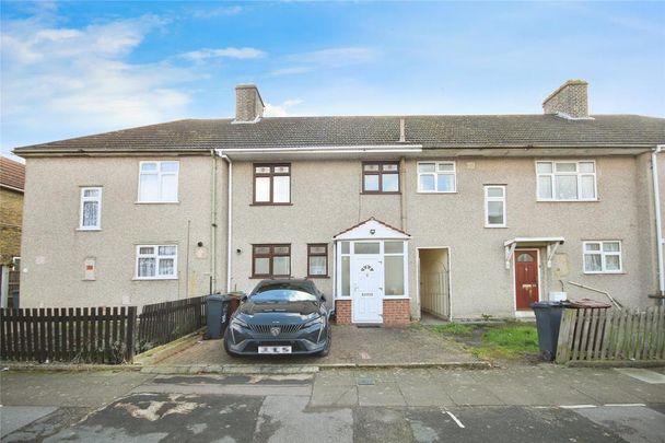 3 bedroom terraced house to rent - Photo 1