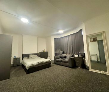 Property to rent - Photo 5