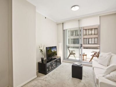 Sydney CBD 1 bedroom prime location with plenty of natural light ! - Photo 1