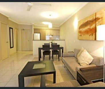 Chic 1 Bed, 1 Bath in the Sought after Cairns One - Photo 3