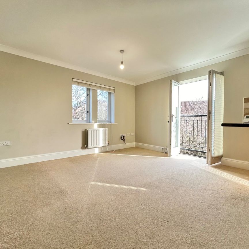 3 bedroom apartment to rent - Photo 1