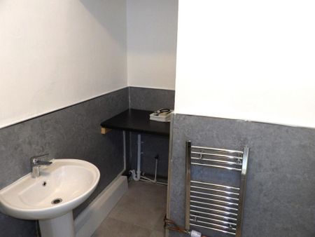 1 bedroom ground floor flat to rent - Photo 5