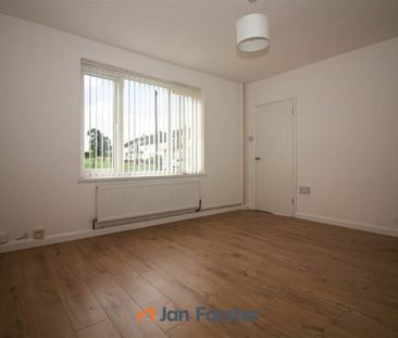 3 Bedroom House - Photo 1
