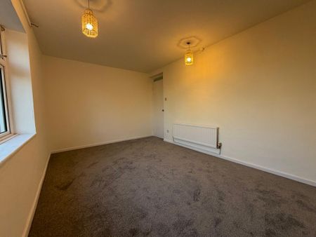 3 bedroom apartment to rent - Photo 3