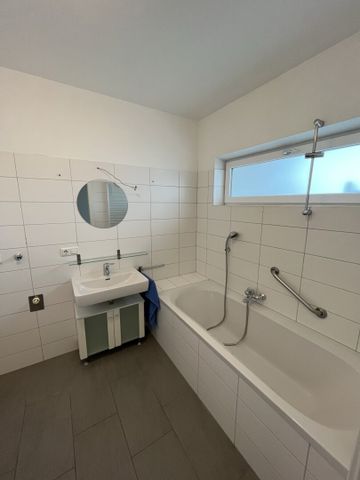 Moderne Wohnung mit Balkon und Fußbodenheizung in Ansfelden zu vermieten! - Foto 3