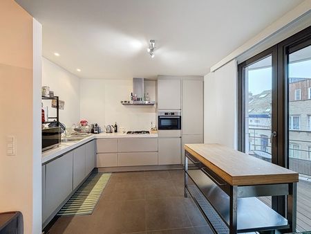 Appartement te huur in Saint-Gilles - Foto 3