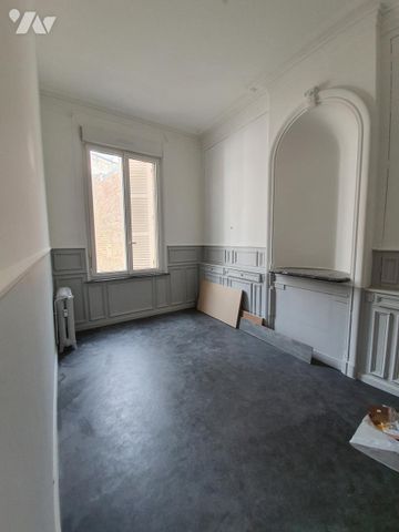 T3 rénové en hyper centre-ville avec place de parking - Photo 2