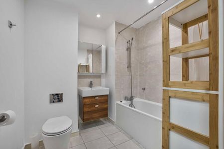 2 bedroom flat to rent - Photo 4
