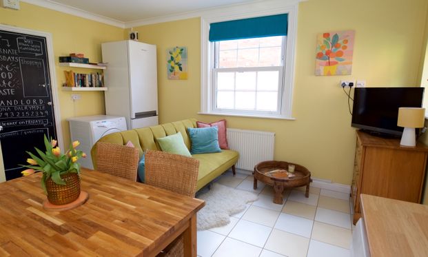 Cambria Court Room B - Photo 1