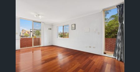 ENTER VIA CORNER OF CONSETT ST AND HERCULES ST (NEAR ROUND ABOUT) - Photo 2