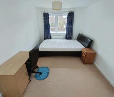 3 bedroom terraced house to rent - Photo 6