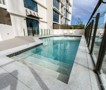 Modern 2-Bedroom Apartment in Aqua Residences, Newstead - Photo 5