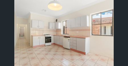 Tranquil with Park Views - Photo 3