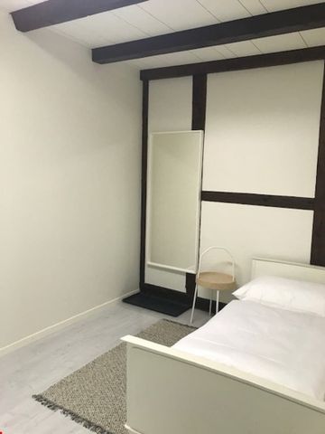 "Teilmöbliertes Zimmer im Zentrum von Altdorf zu vermieten" - Photo 3