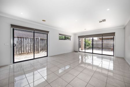 5 Milla Belle Place, Brookfield - Photo 4